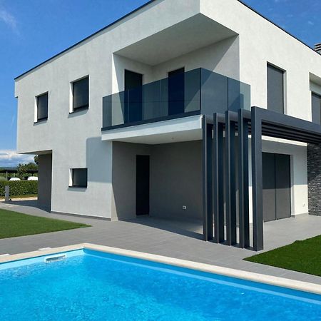 Villa Davide Petrovija Екстериор снимка